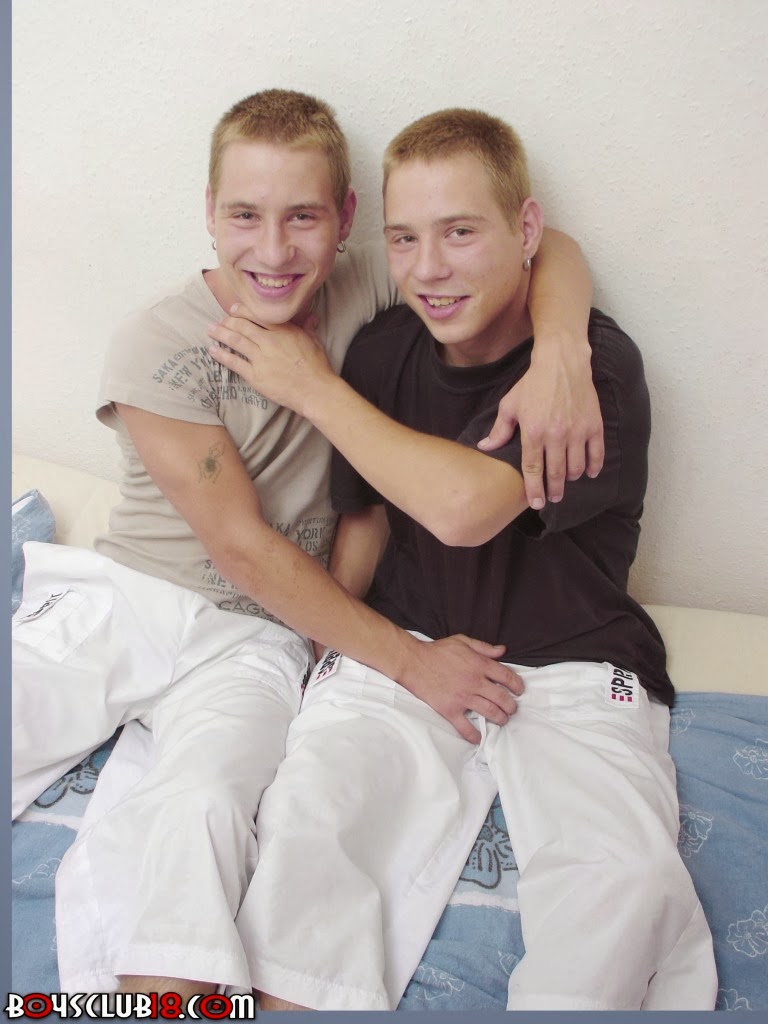 czech twins czech twins